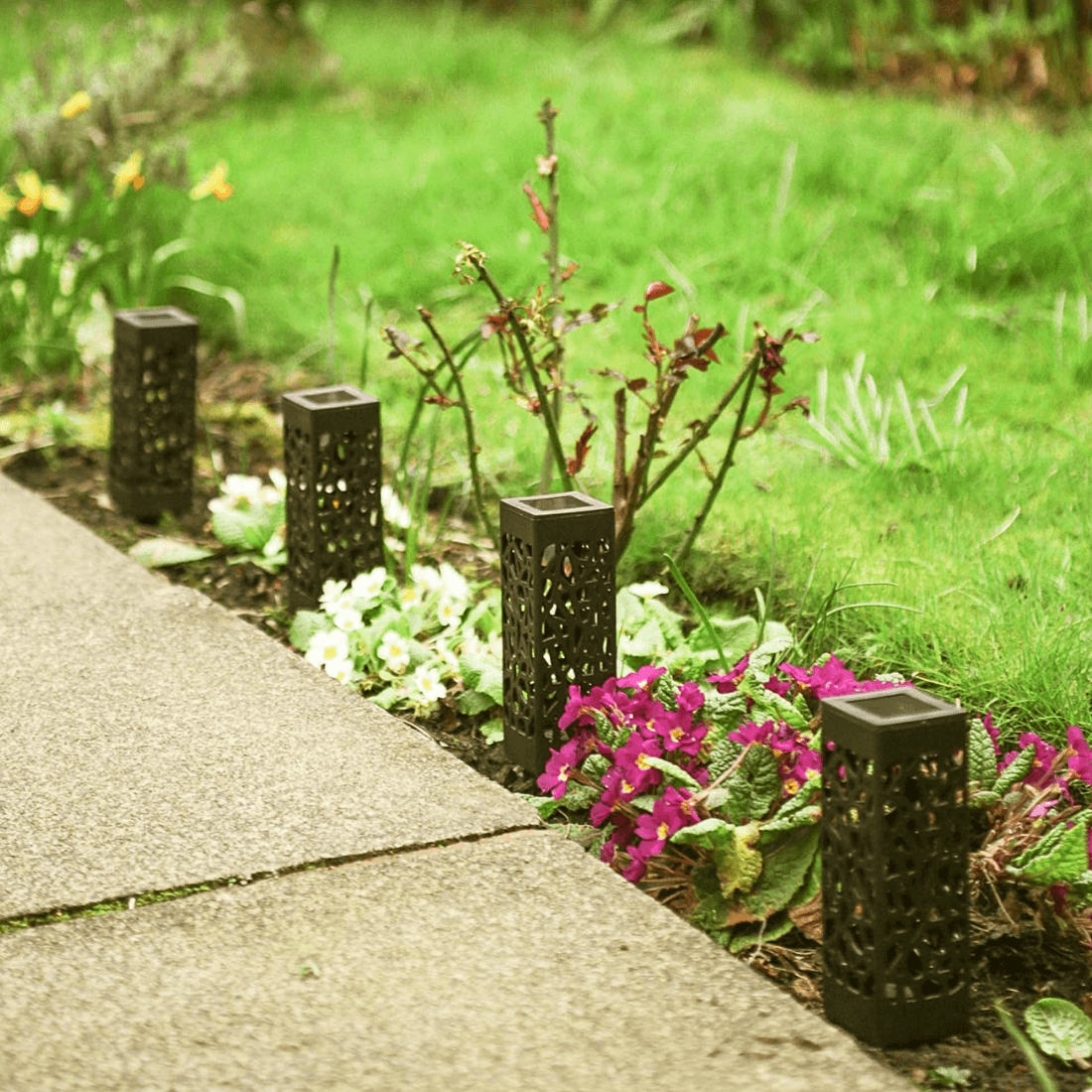 GardenGlimmer™ Solar Pattern Lights